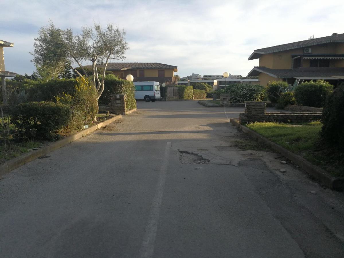 Apartamento L' Elicriso, A Pochi Passi Dal Mare Con Giardino Privato - The Elicriso, A Few Meters From The Sea, With Private Garden Stintino Exterior foto