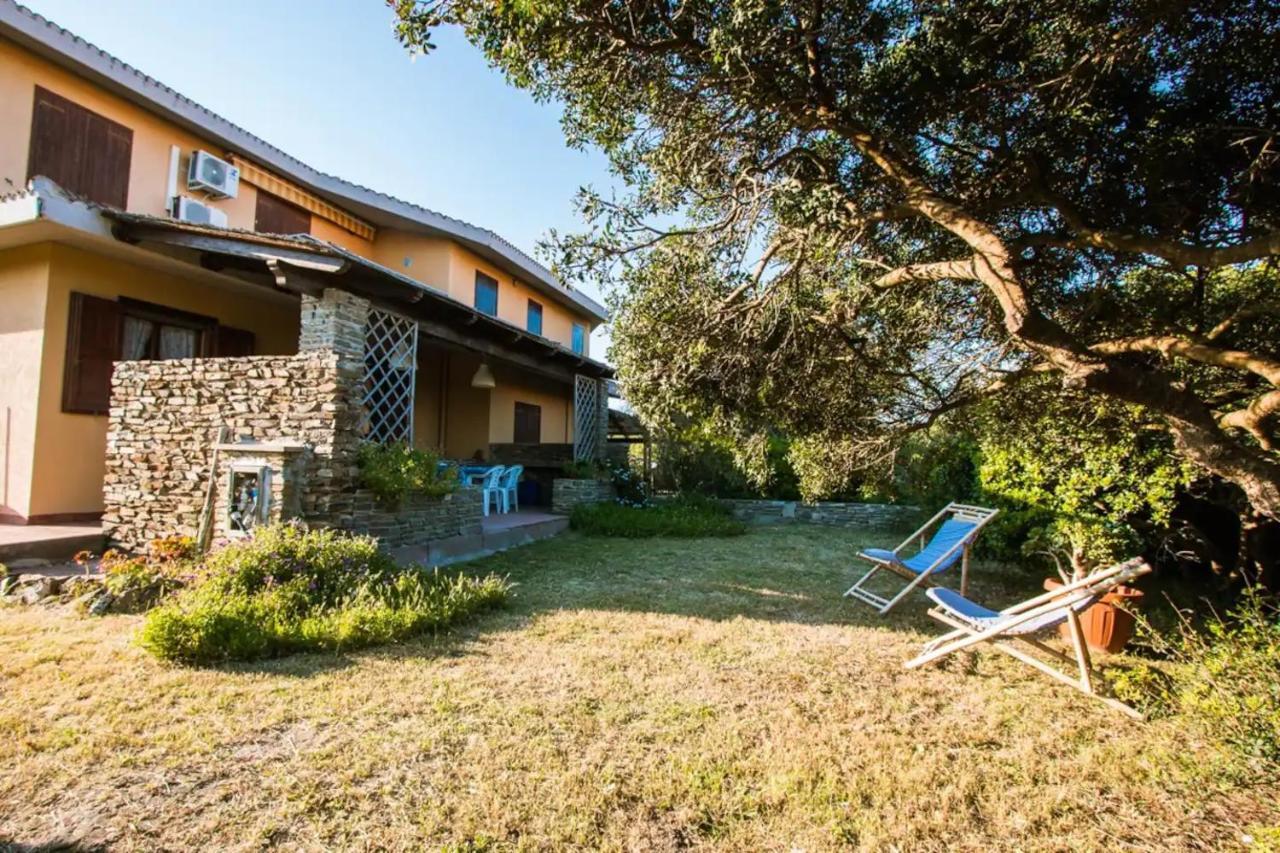 Apartamento L' Elicriso, A Pochi Passi Dal Mare Con Giardino Privato - The Elicriso, A Few Meters From The Sea, With Private Garden Stintino Exterior foto